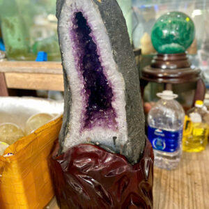 hốc thạch anh tím